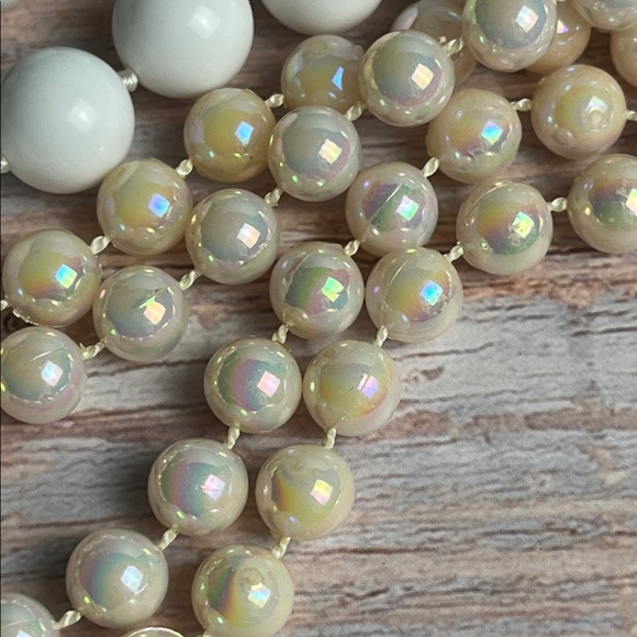 Lot of 9 Colorful Plastic Beaded Necklace Set - Picture 2 of 10